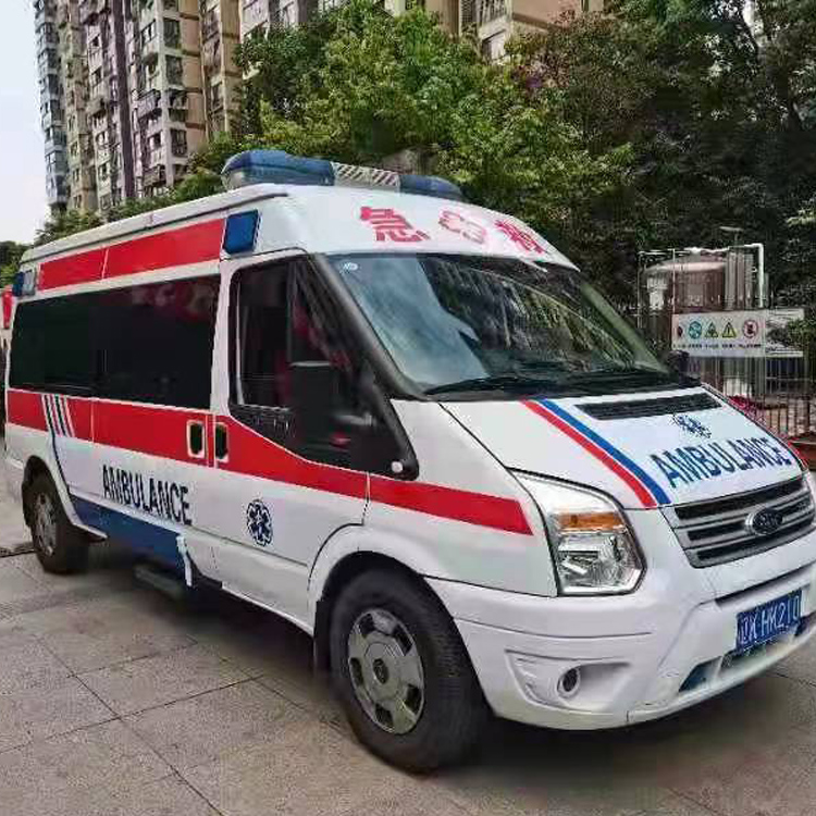 红安长途救护车护送病人返乡